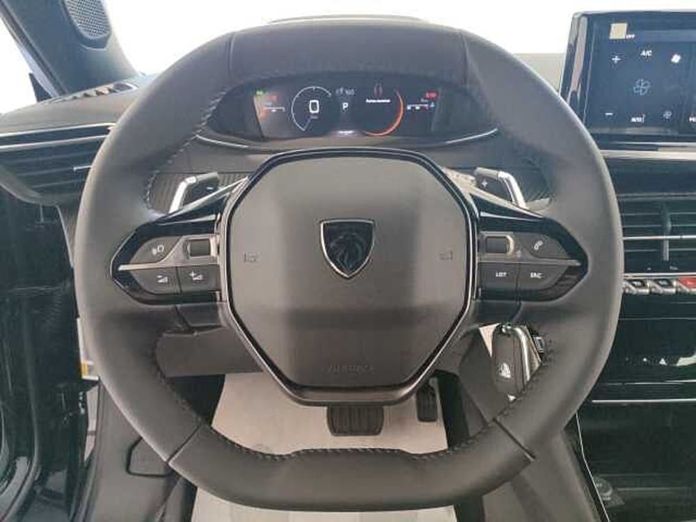 Peugeot 2008 nuova a Teramo (17)