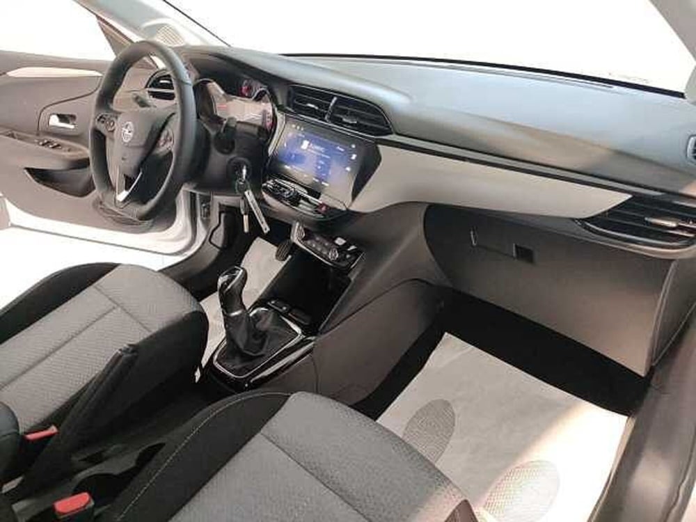 Opel Corsa nuova a Teramo (12)