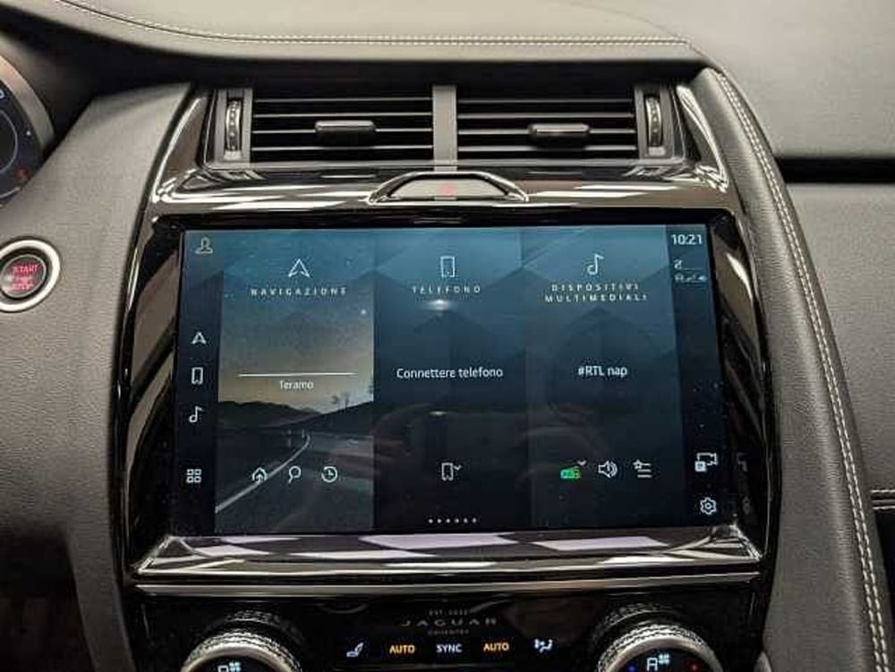 Jaguar E-Pace usata a Teramo (19)