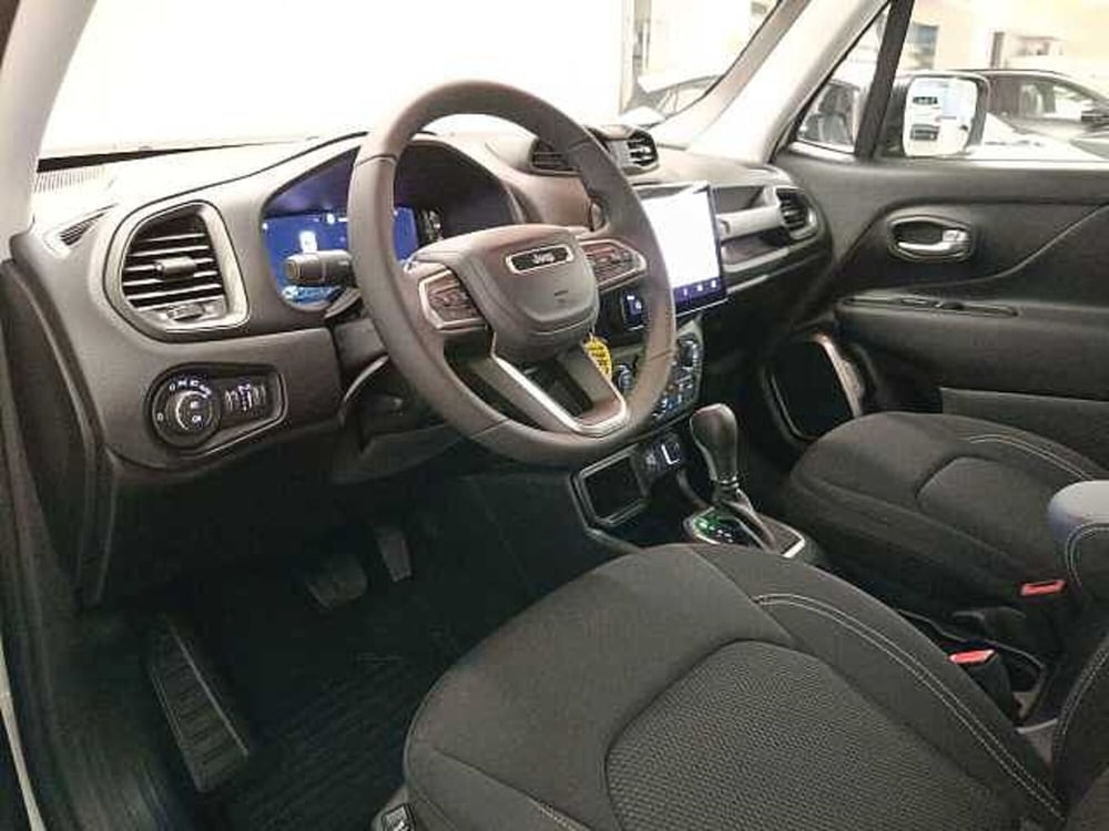 Jeep Renegade nuova a Teramo (11)