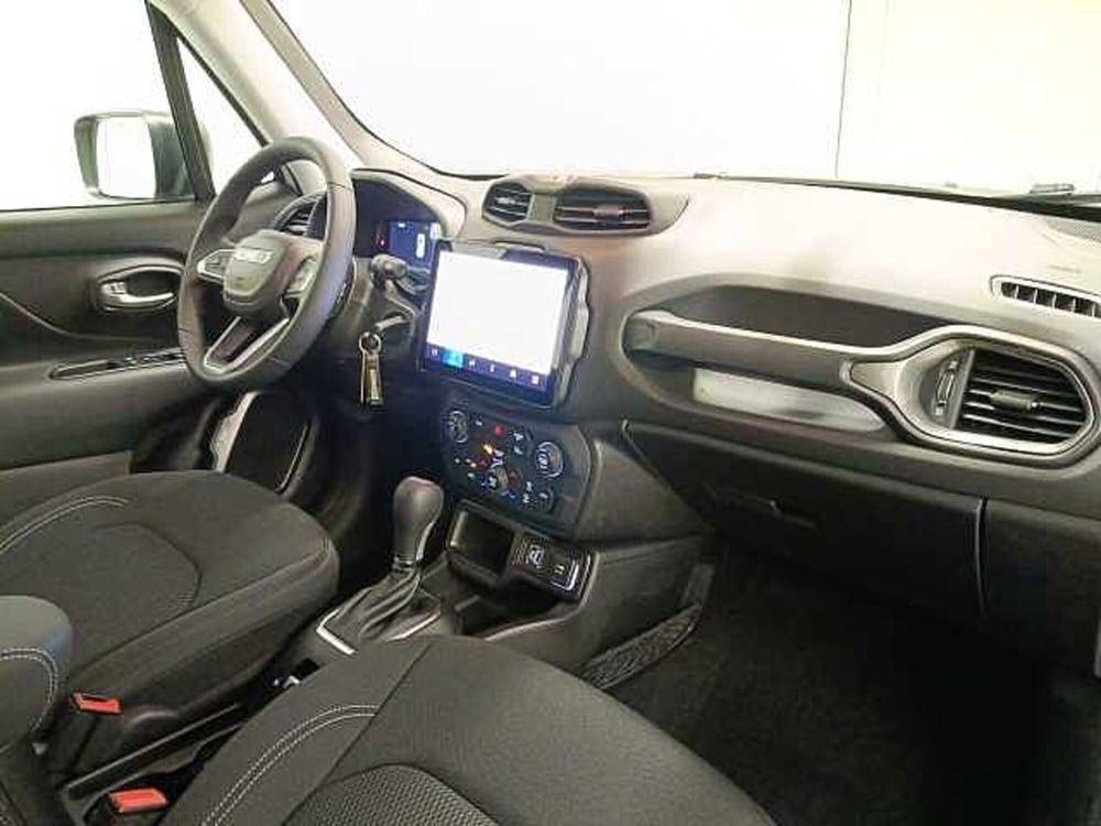 Jeep Renegade nuova a Teramo (12)