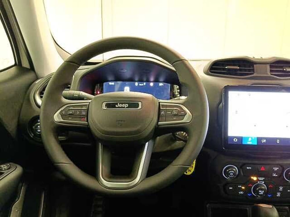 Jeep Renegade nuova a Teramo (17)