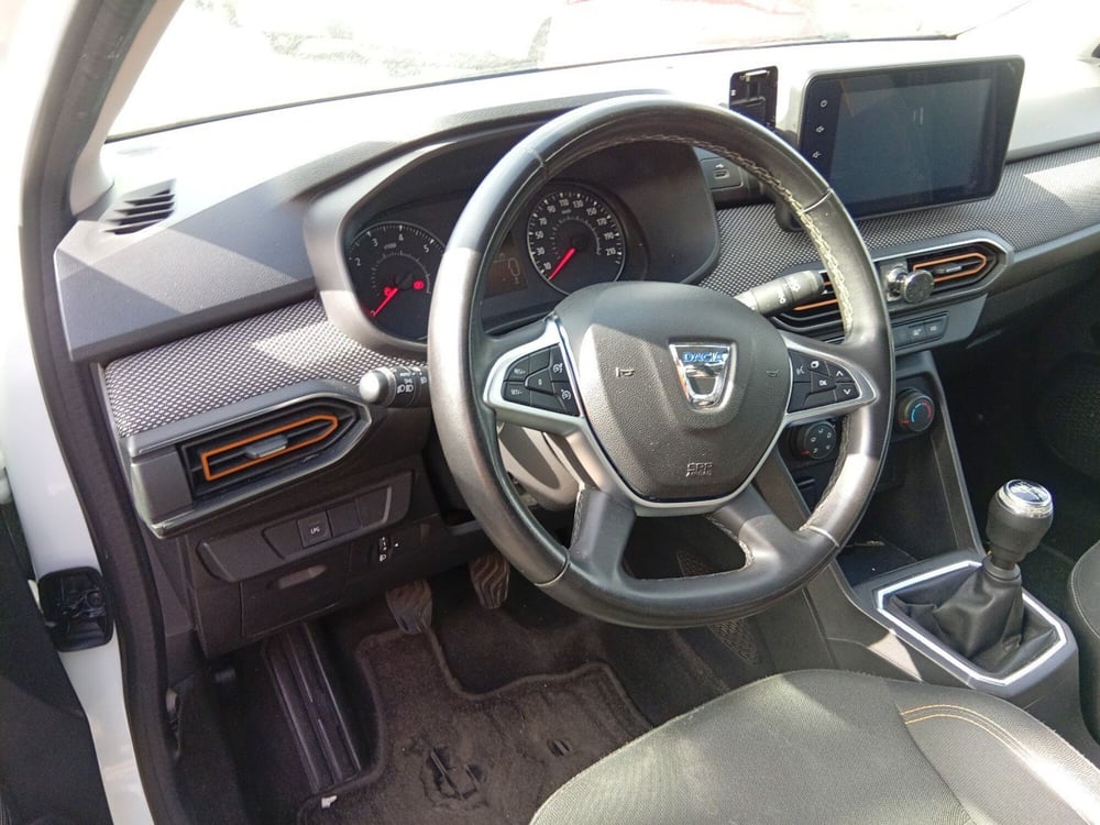 Dacia Sandero usata a Catania (18)