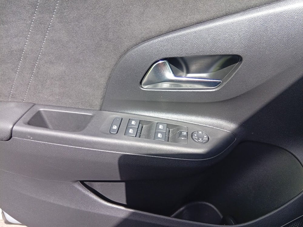 Opel Corsa usata a Catania (17)