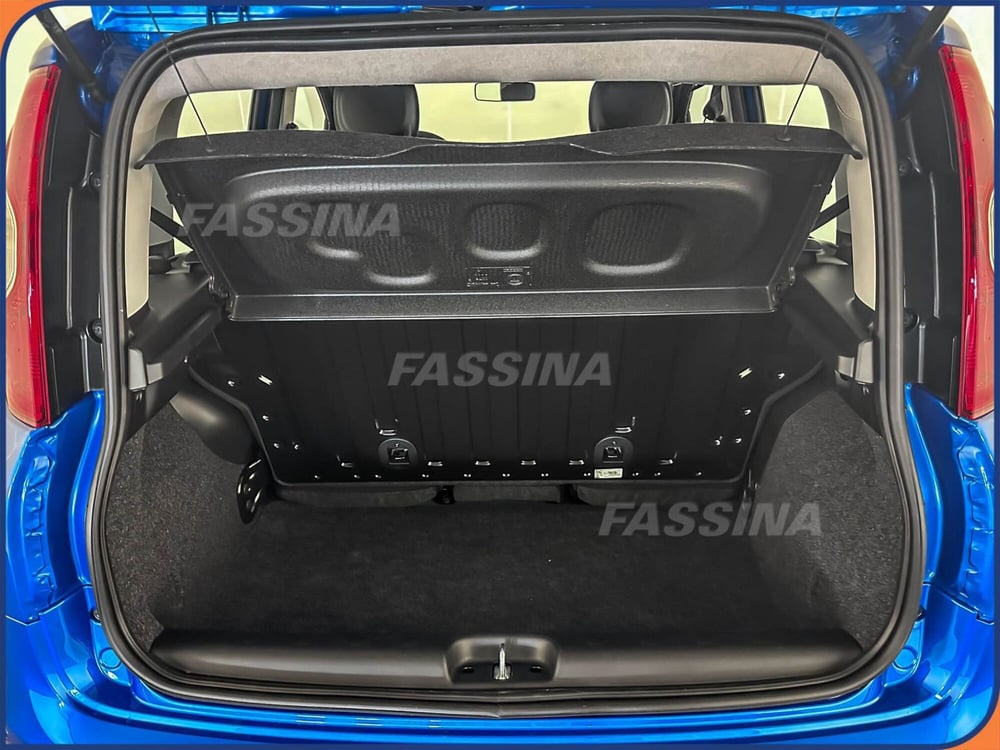 Fiat Panda nuova a Milano (11)
