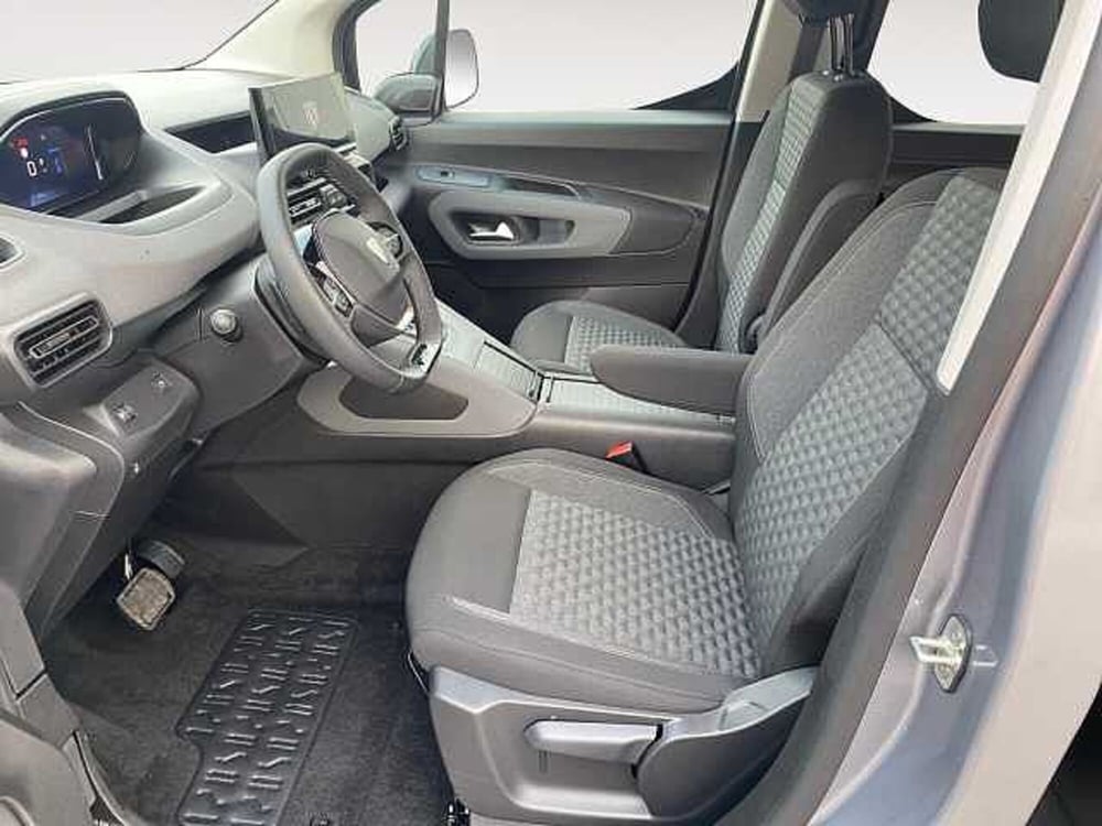 Peugeot Rifter nuova a Treviso (11)