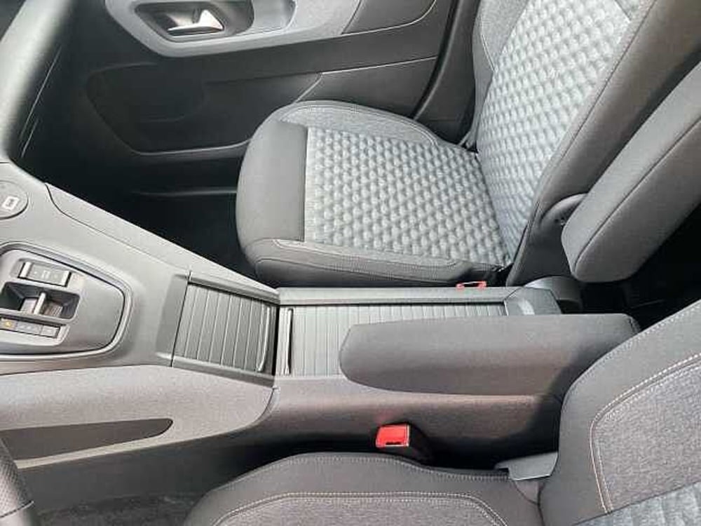 Peugeot Rifter nuova a Treviso (14)