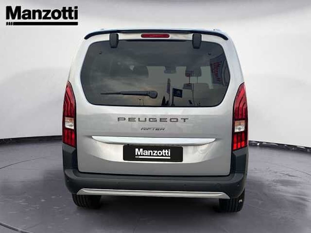 Peugeot Rifter nuova a Treviso (5)