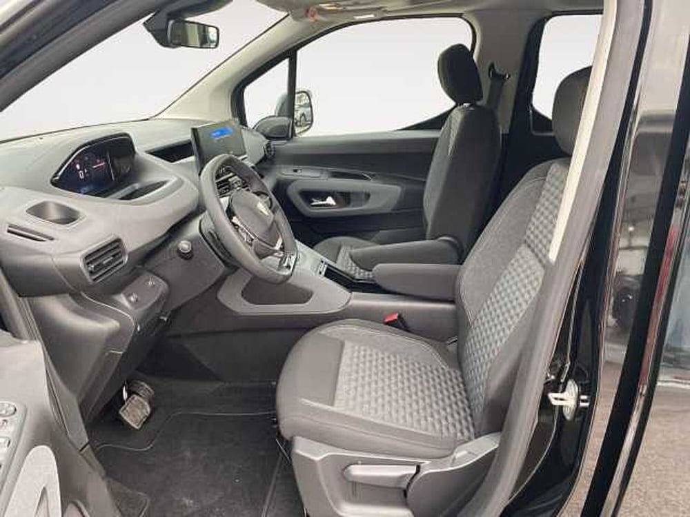 Peugeot Rifter nuova a Treviso (11)