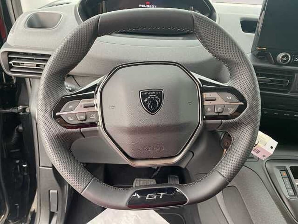 Peugeot Rifter nuova a Treviso (9)