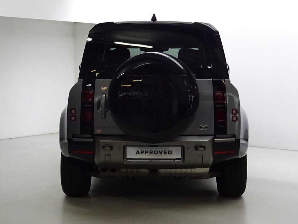 Land Rover Defender usata a Como (7)