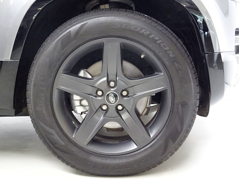 Land Rover Defender usata a Como (9)