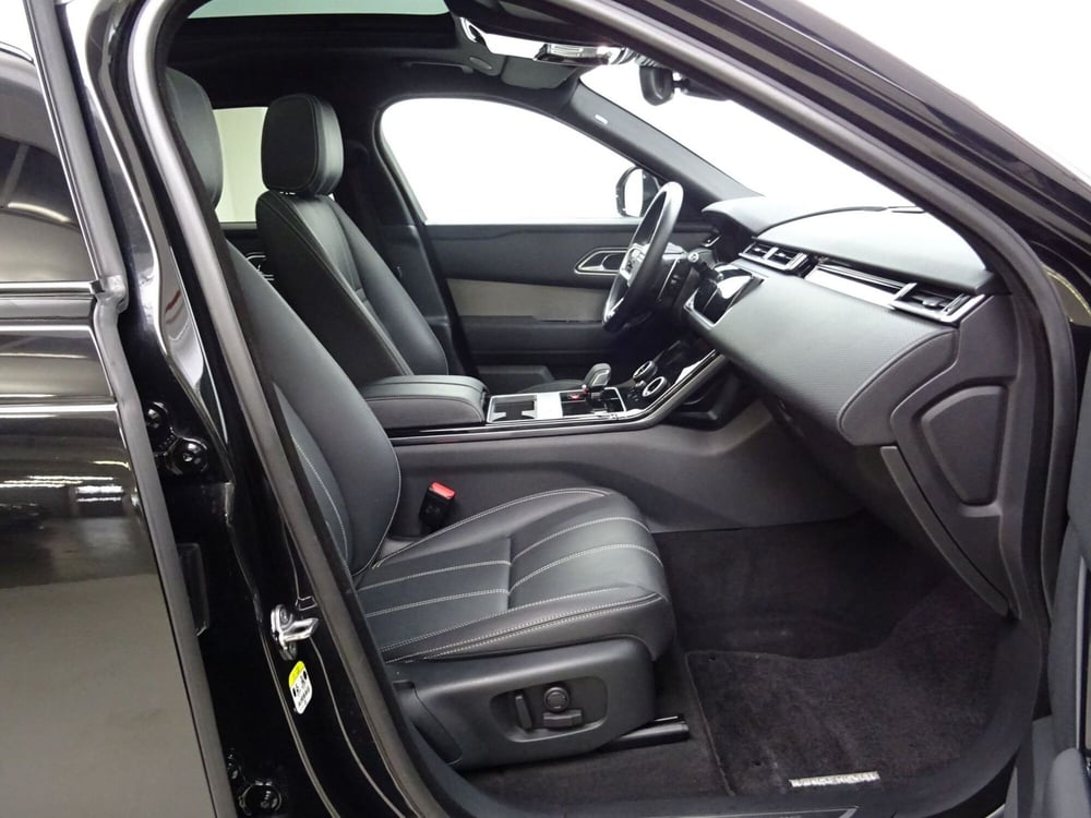 Land Rover Range Rover Velar usata a Como (3)