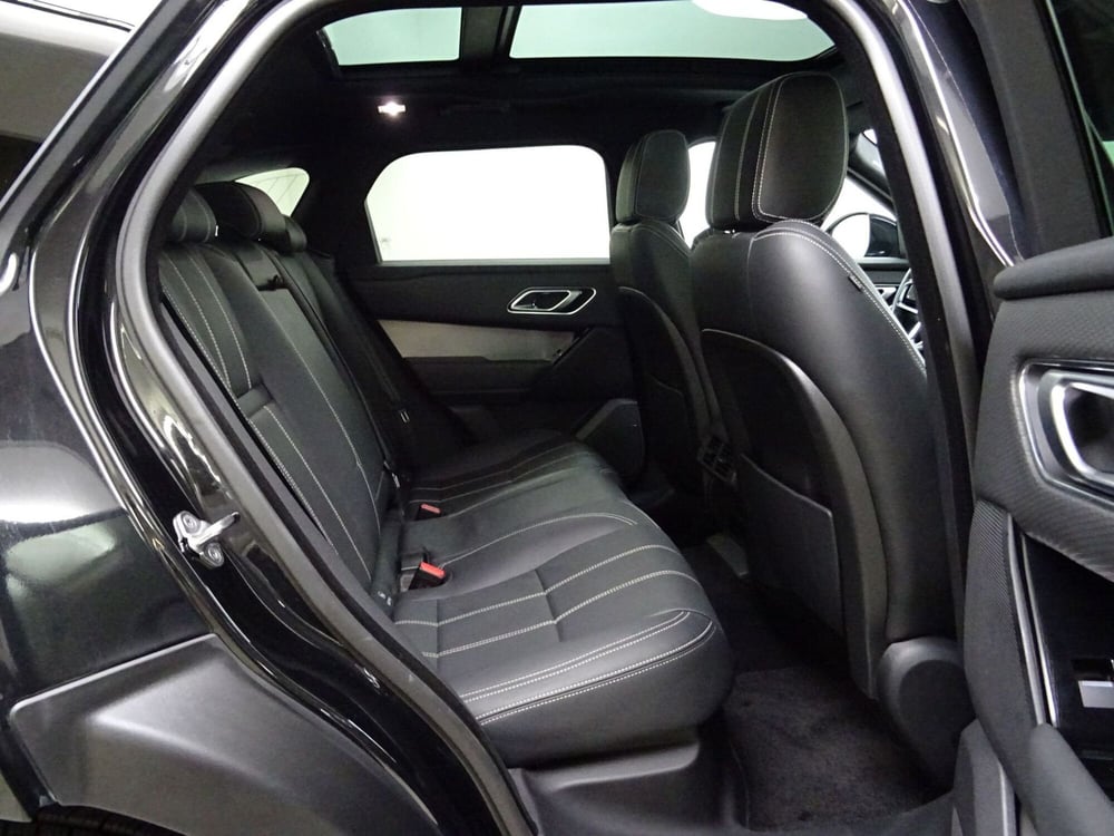 Land Rover Range Rover Velar usata a Como (5)