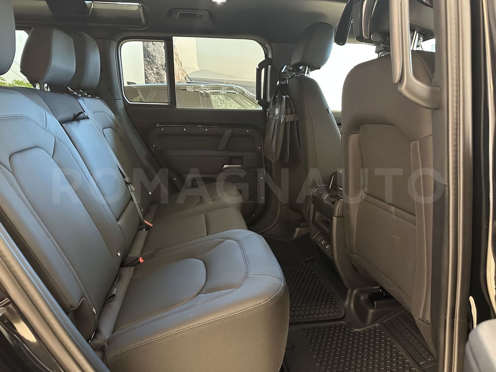 Land Rover Defender nuova a Forlì-Cesena (13)