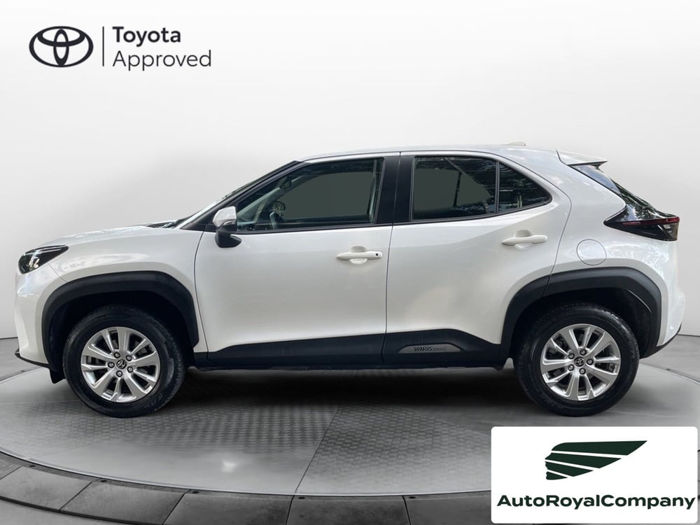 Toyota Yaris Cross usata a Roma (2)