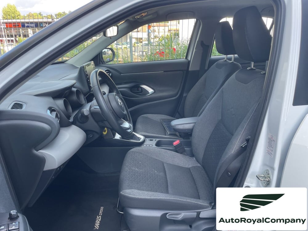 Toyota Yaris Cross usata a Roma (9)