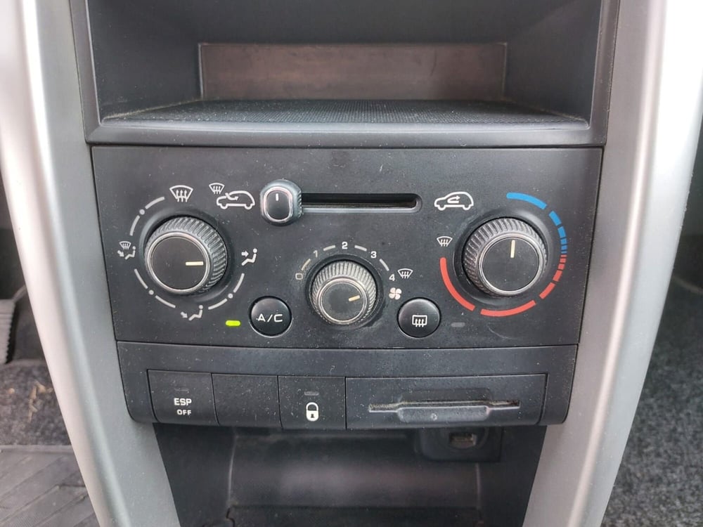 Peugeot 207 SW usata a Pavia (8)
