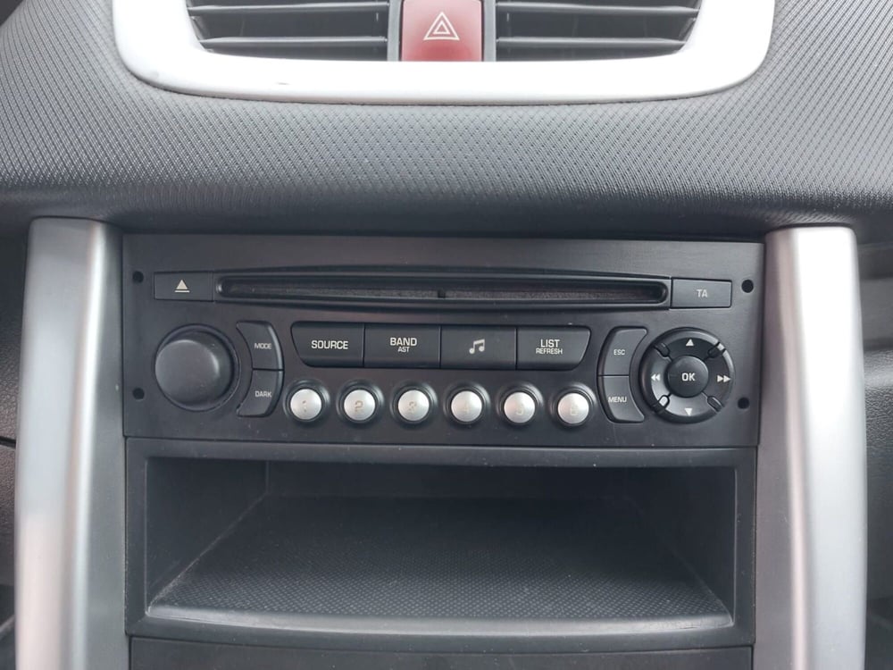 Peugeot 207 SW usata a Pavia (9)