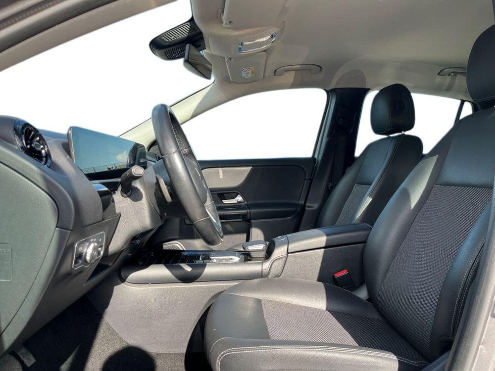 Mercedes-Benz GLA SUV usata a Napoli (10)