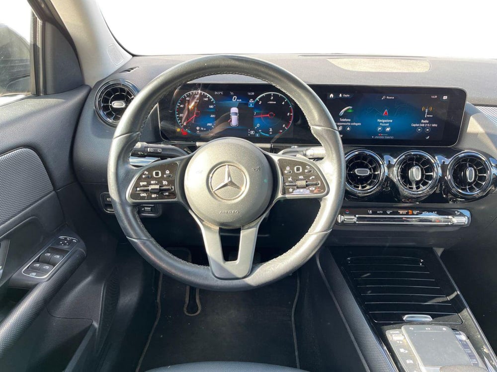 Mercedes-Benz GLA SUV usata a Napoli (12)