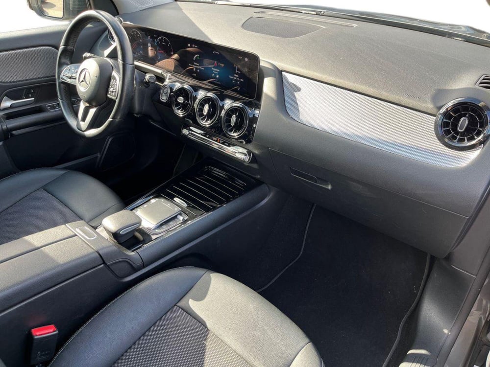 Mercedes-Benz GLA SUV usata a Napoli (13)