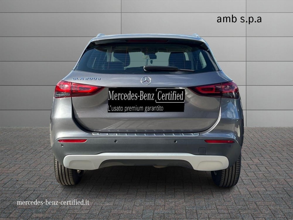 Mercedes-Benz GLA SUV usata a Napoli (4)