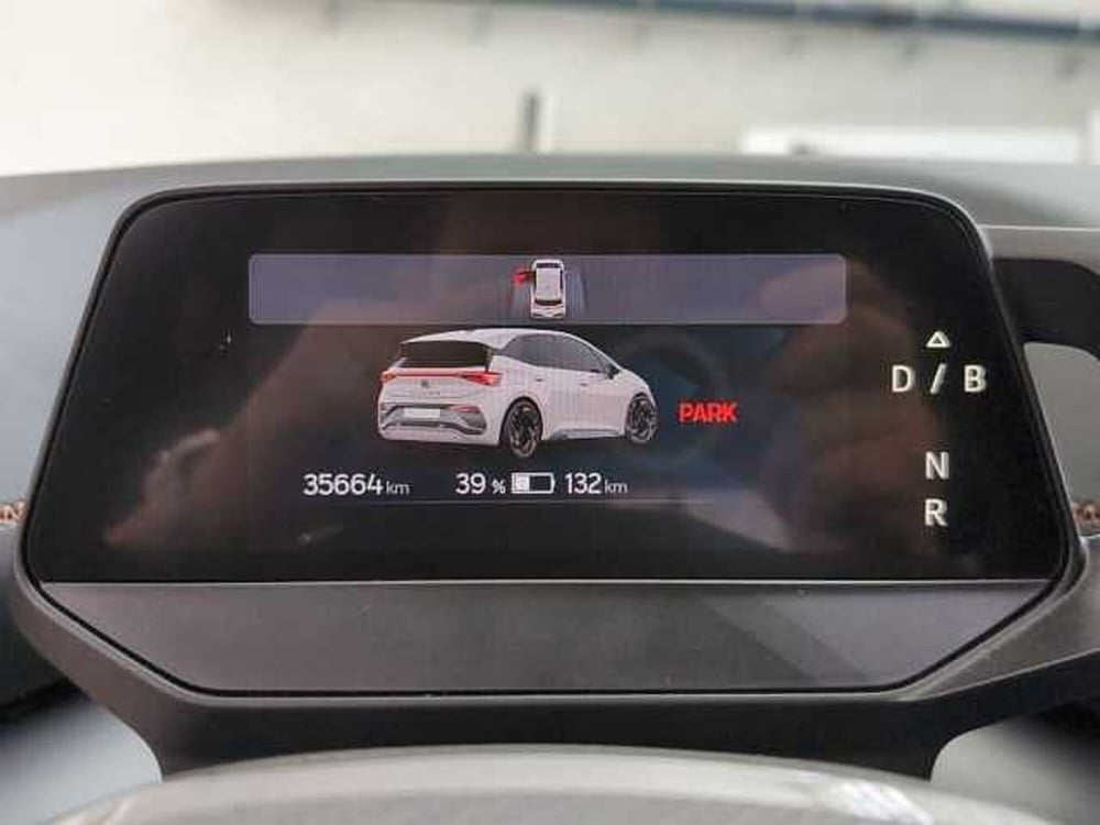Cupra Born usata a Varese (10)