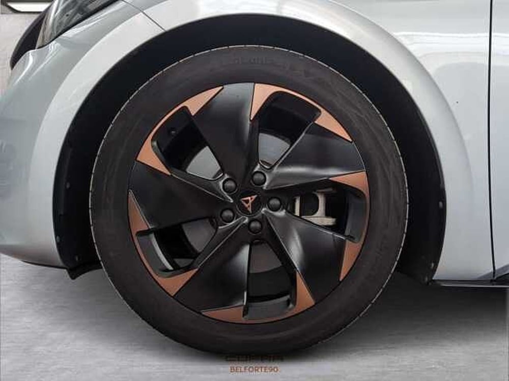 Cupra Born usata a Varese (3)