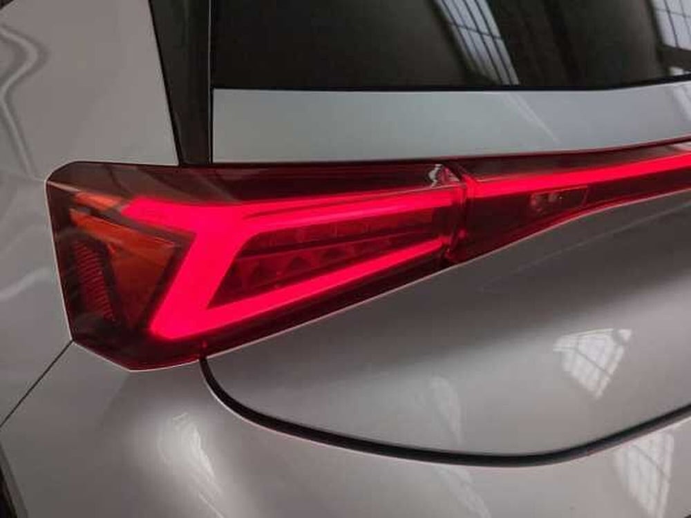 Cupra Born usata a Varese (5)