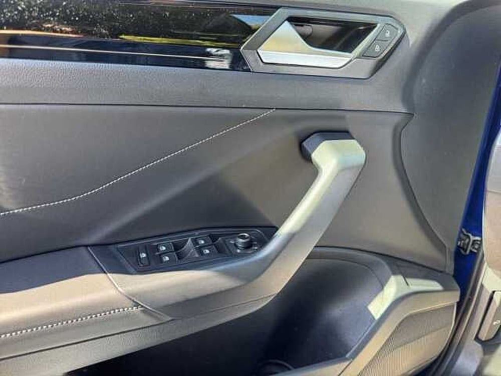 Volkswagen T-Roc nuova a Forlì-Cesena (19)