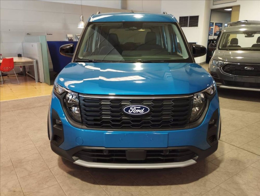 Ford Tourneo Courier nuova a Milano (5)