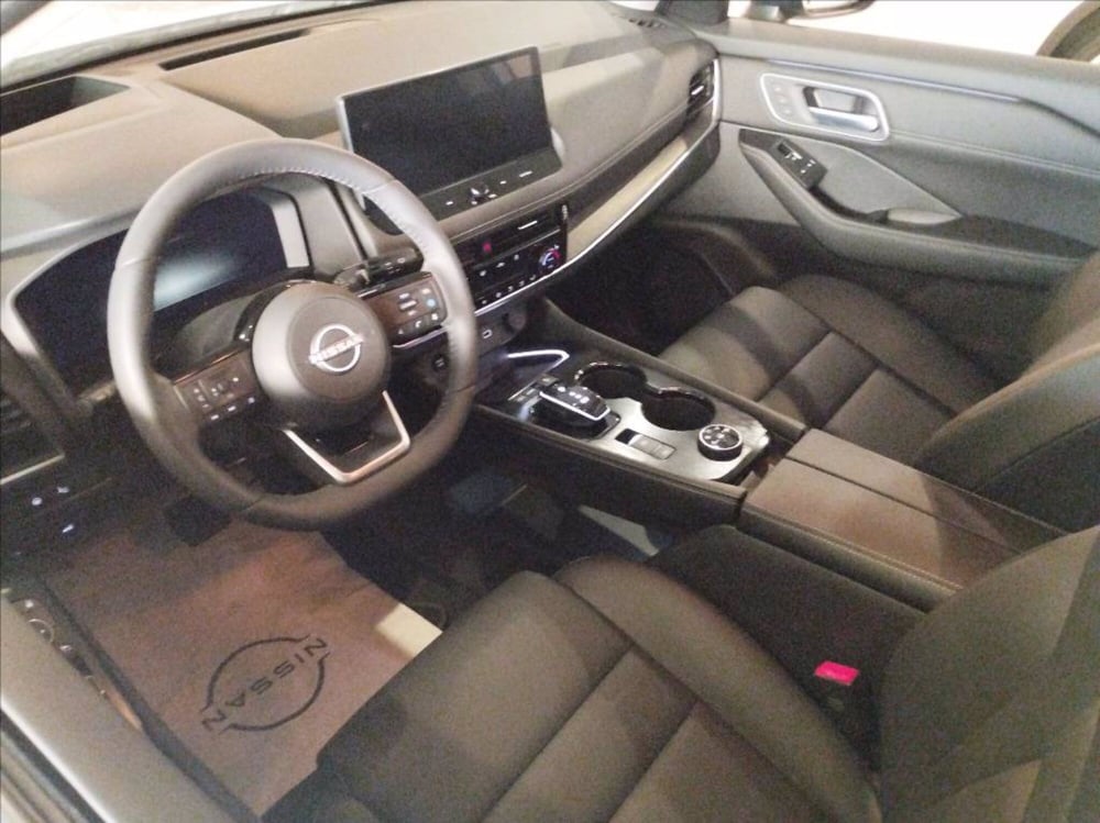 Nissan X-Trail nuova a Milano (12)