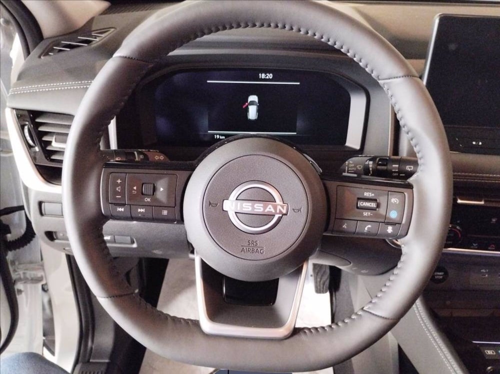 Nissan X-Trail nuova a Milano (9)