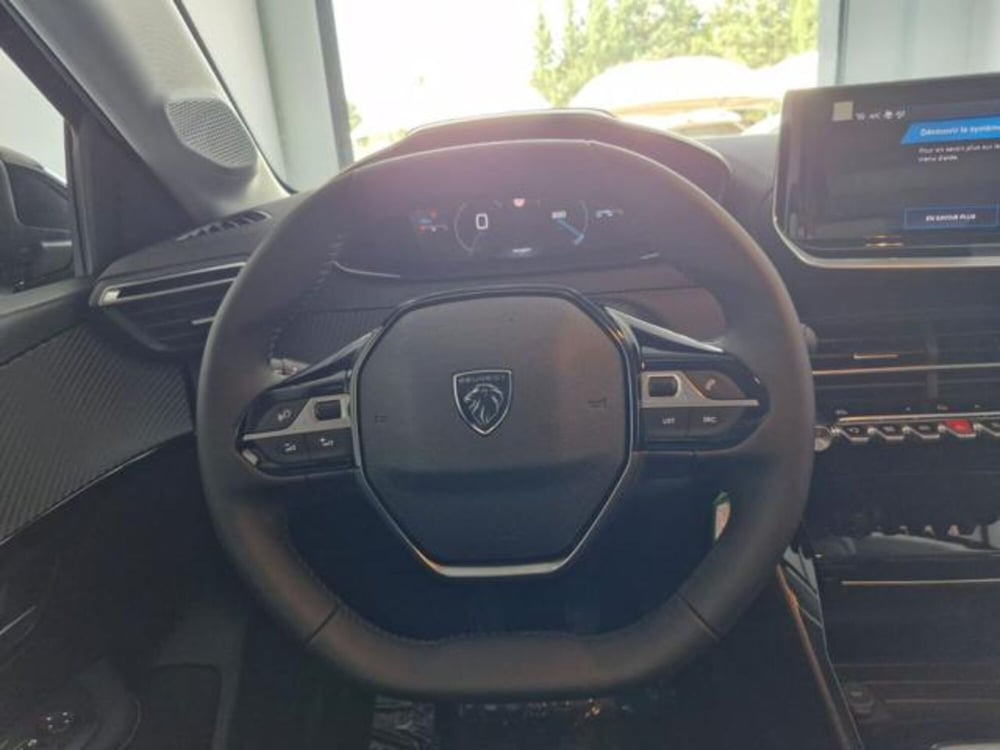 Peugeot 208 nuova a Salerno (10)