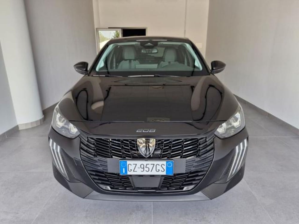 Peugeot 208 nuova a Salerno (11)