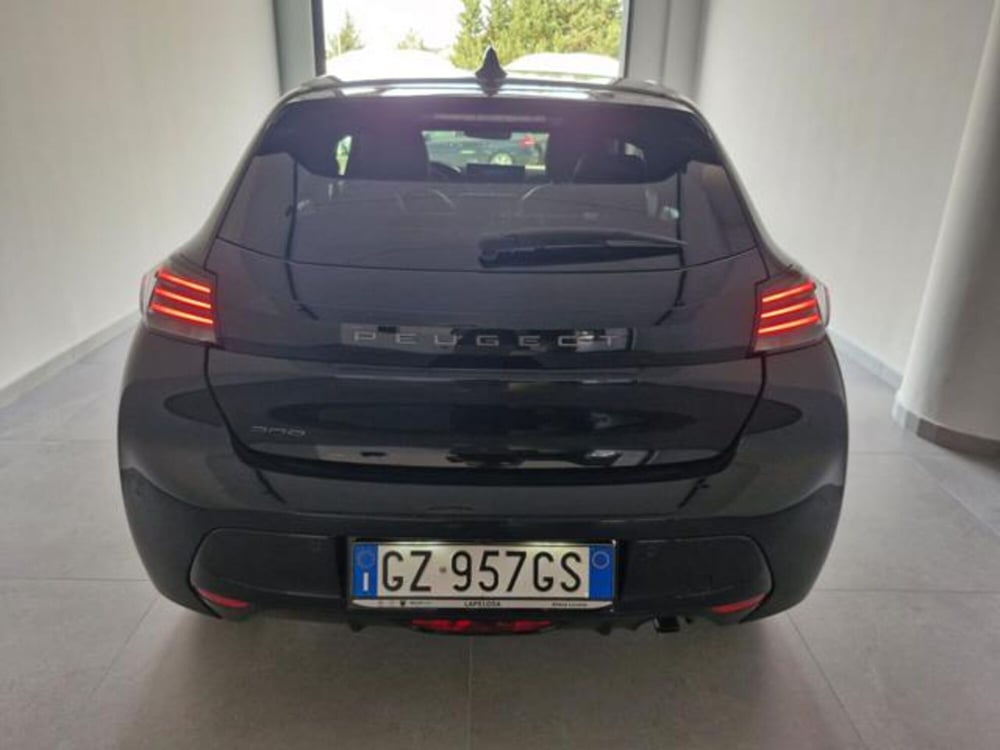 Peugeot 208 nuova a Salerno (16)