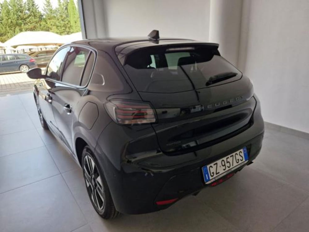 Peugeot 208 nuova a Salerno (6)