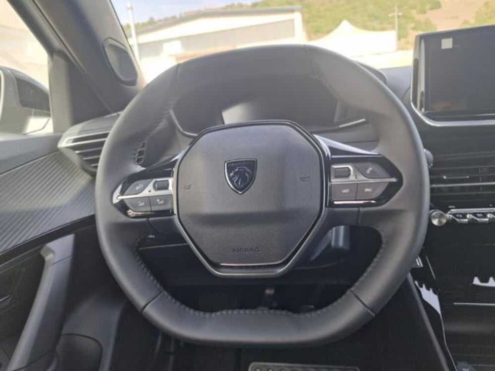 Peugeot 2008 nuova a Salerno (16)