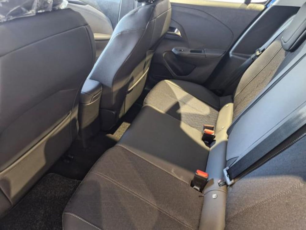 Opel Corsa nuova a Salerno (12)