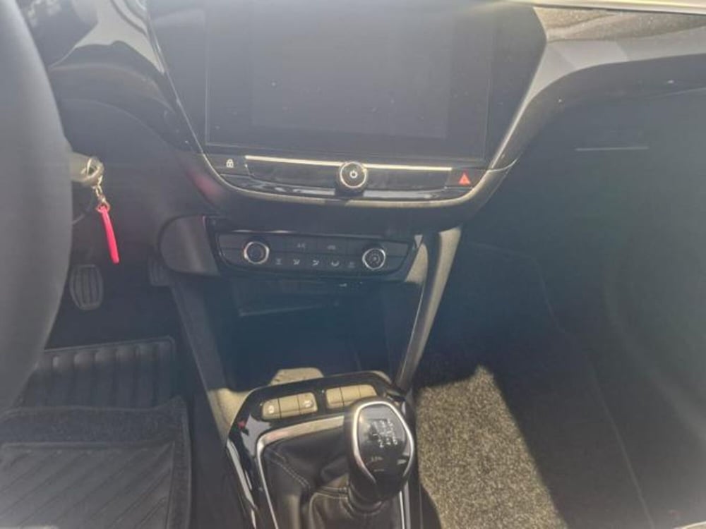 Opel Corsa nuova a Salerno (19)