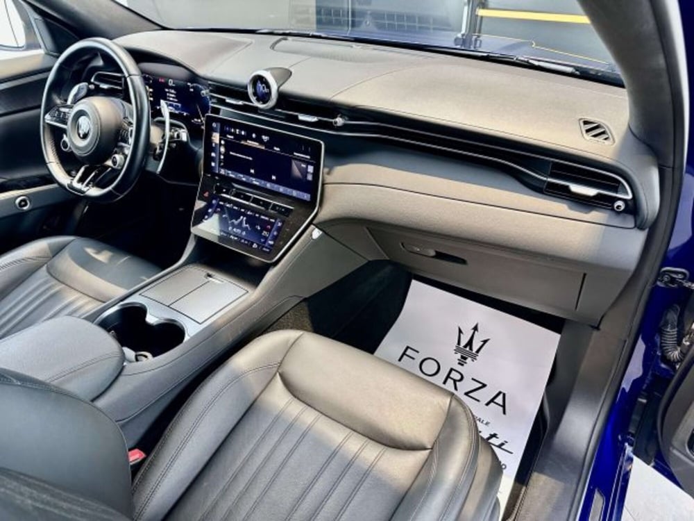 Maserati Grecale usata a Torino (12)