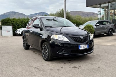 Lancia Ypsilon 1.0 FireFly 5 porte S&amp;S Hybrid Silver Plus del 2023 usata a Fondi