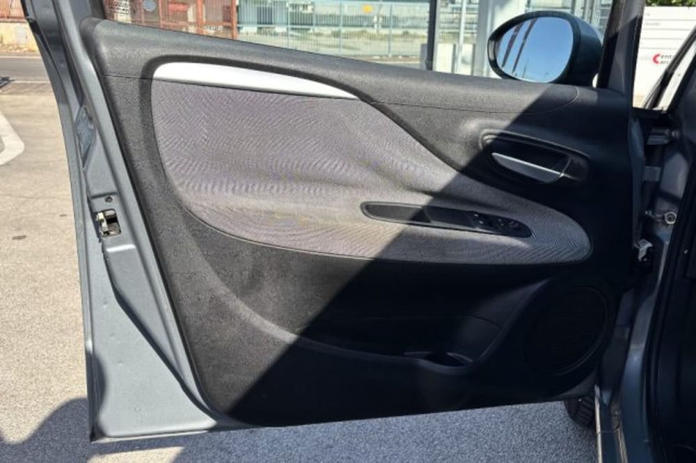 Fiat Punto Evo usata a Latina (12)