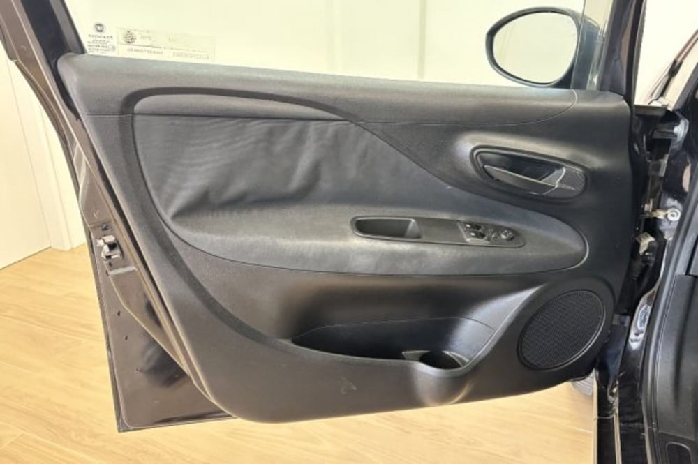 Fiat Punto Evo usata a Latina (12)