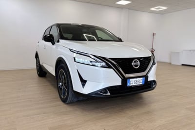 Nissan Qashqai 1.3 mhev N-Connecta 2wd 140cv del 2022 usata a Fondi