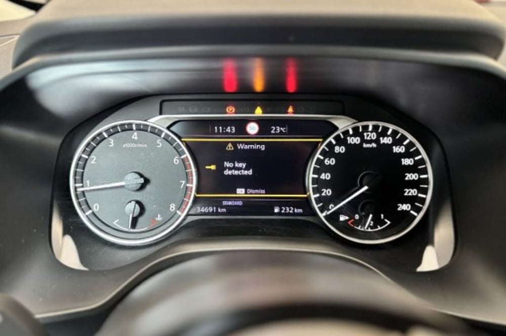 Nissan Qashqai usata a Latina (12)