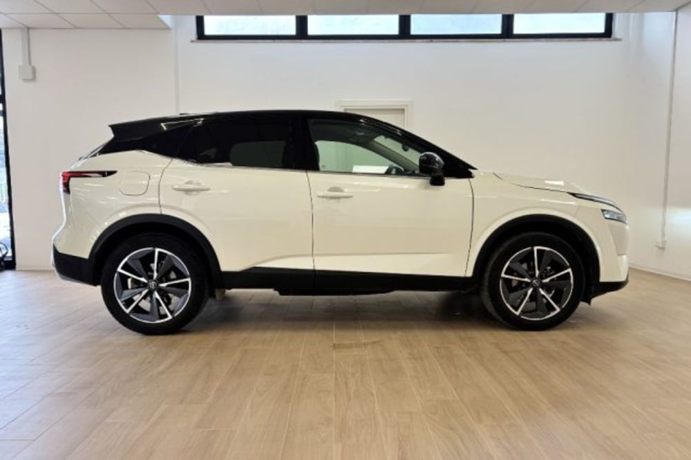 Nissan Qashqai usata a Latina (4)