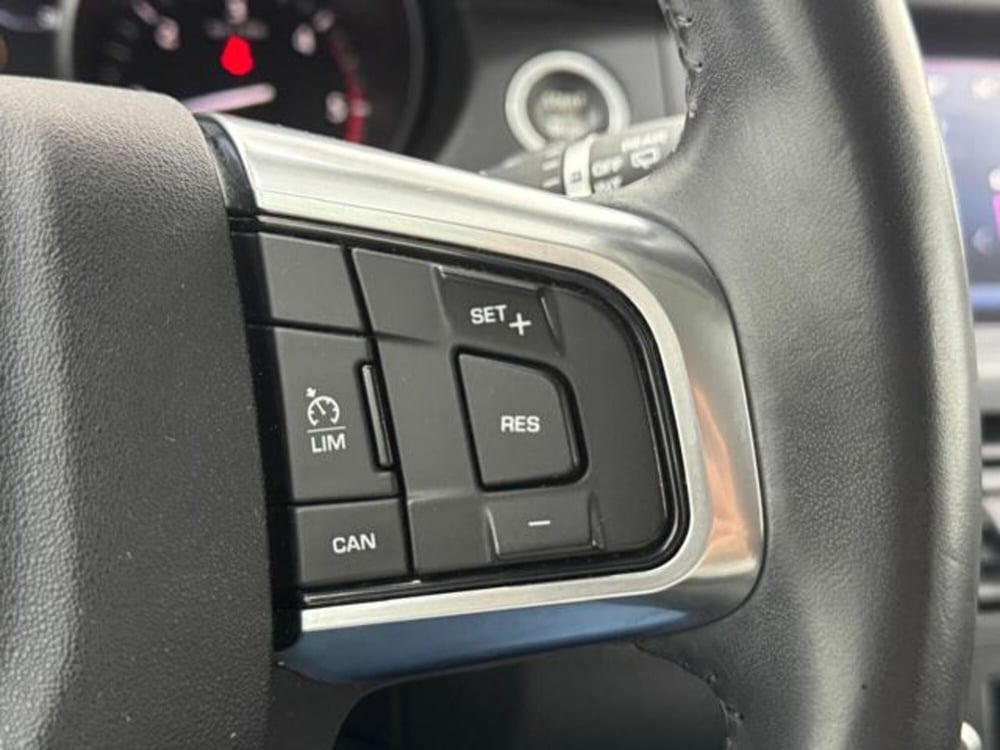 Land Rover Discovery Sport usata a Como (10)