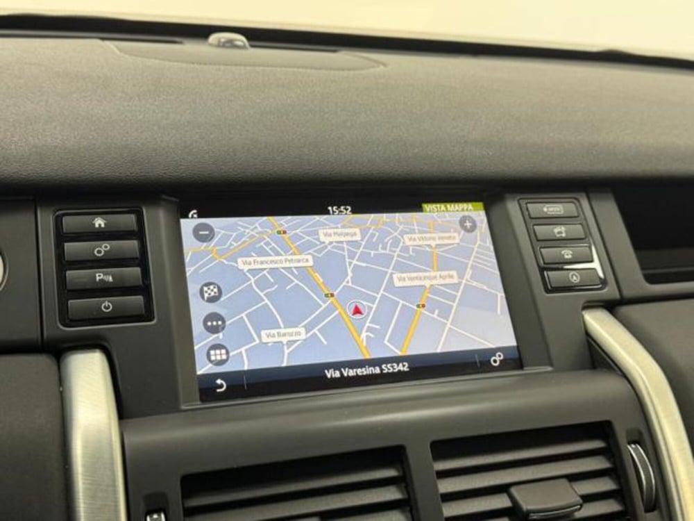 Land Rover Discovery Sport usata a Como (15)